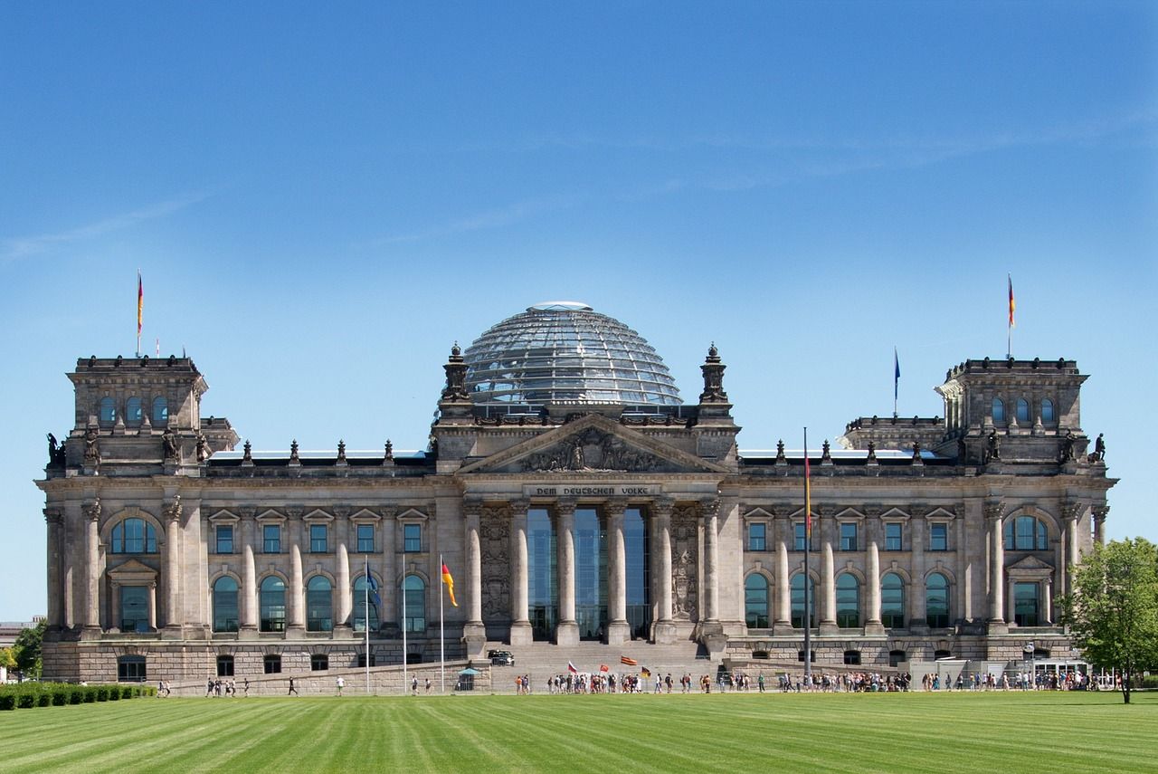 erfahren sie alles über die bundestagswahlen: wichtige informationen zu kandidaten, wahlverfahren und den ergebnissen, die die politische landschaft deutschlands prägen.