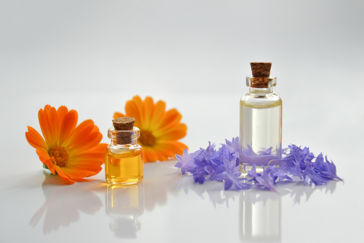 ätherische öle sind natürliche konzentrate, die aus pflanzen gewonnen werden. entdecken sie die vielfältigen anwendungen und gesundheitlichen vorteile von ätherischen ölen, von der aromatherapie bis zur hautpflege. erfahren sie, wie sie ihr wohlbefinden mit diesen vielseitigen ölen steigern können.