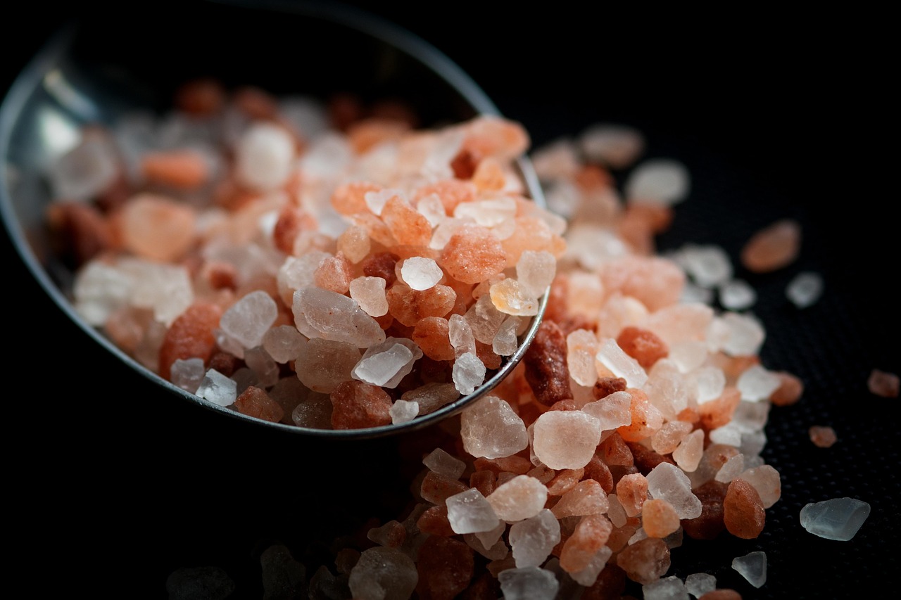 entdecken sie die vielseitige welt des salzes: von seinen gesundheitlichen vorteilen über kulinarische anwendungen bis hin zu historischen und kulturellen aspekten. erfahren sie, wie dieses essenzielle mineral seit jahrhunderten die menschheit prägt und unsere küche bereichert.