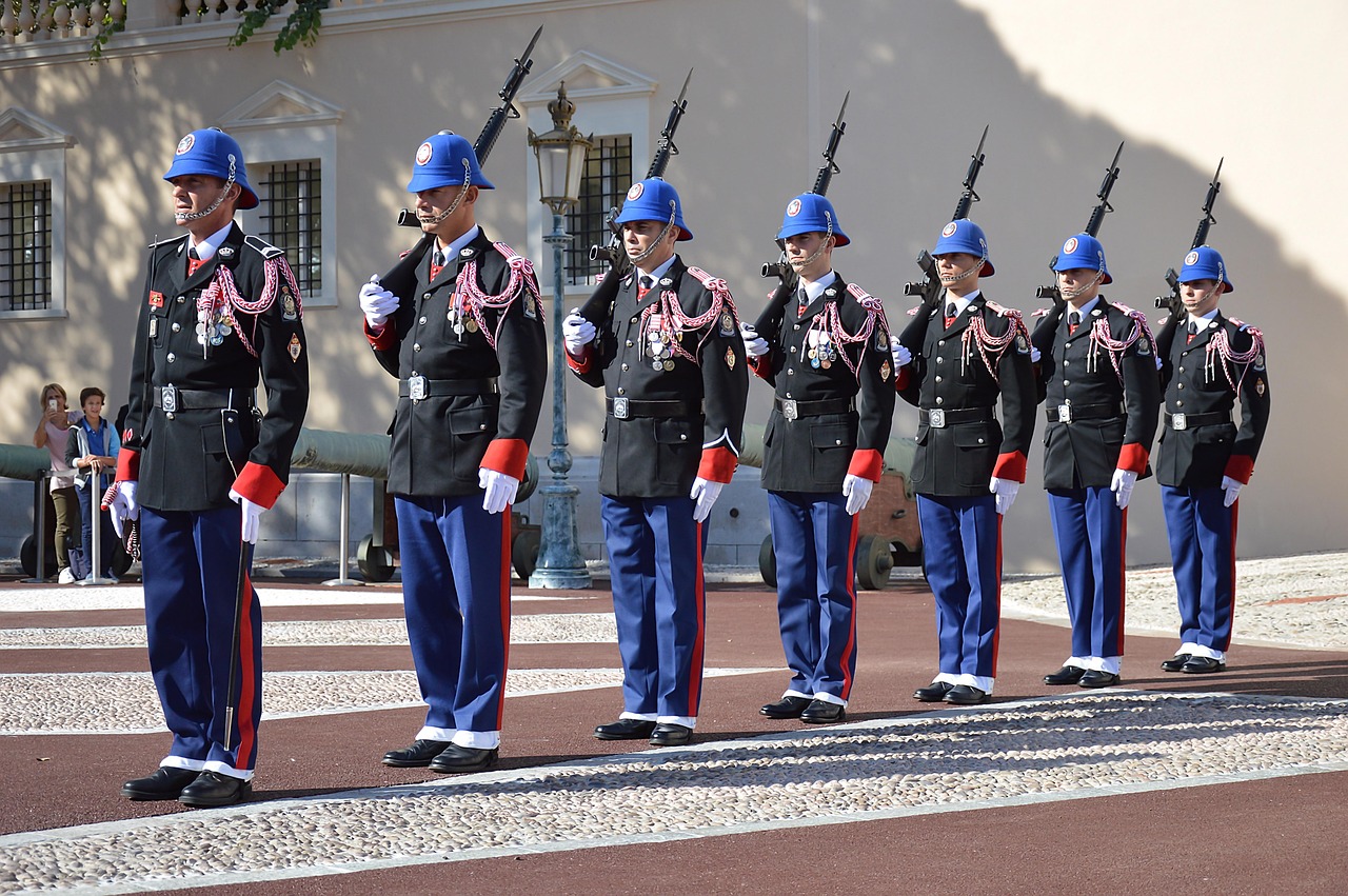 die nationalgarde ist eine militärische reserveeinheit, die in notfällen und zur unterstützung der regulären streitkräfte mobilisiert wird. erfahren sie mehr über ihre geschichte, aufgaben und einsätze.