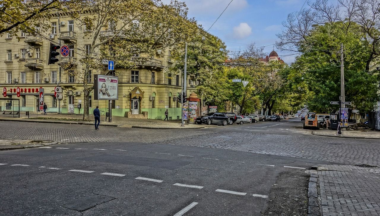 entdecken sie die faszinierende stadt odessa, bekannt für ihre traumhaften strände, die reiche geschichte und die beeindruckende architektur. lassen sie sich von der kultur und dem lebhaften leben der stadt verzaubern.