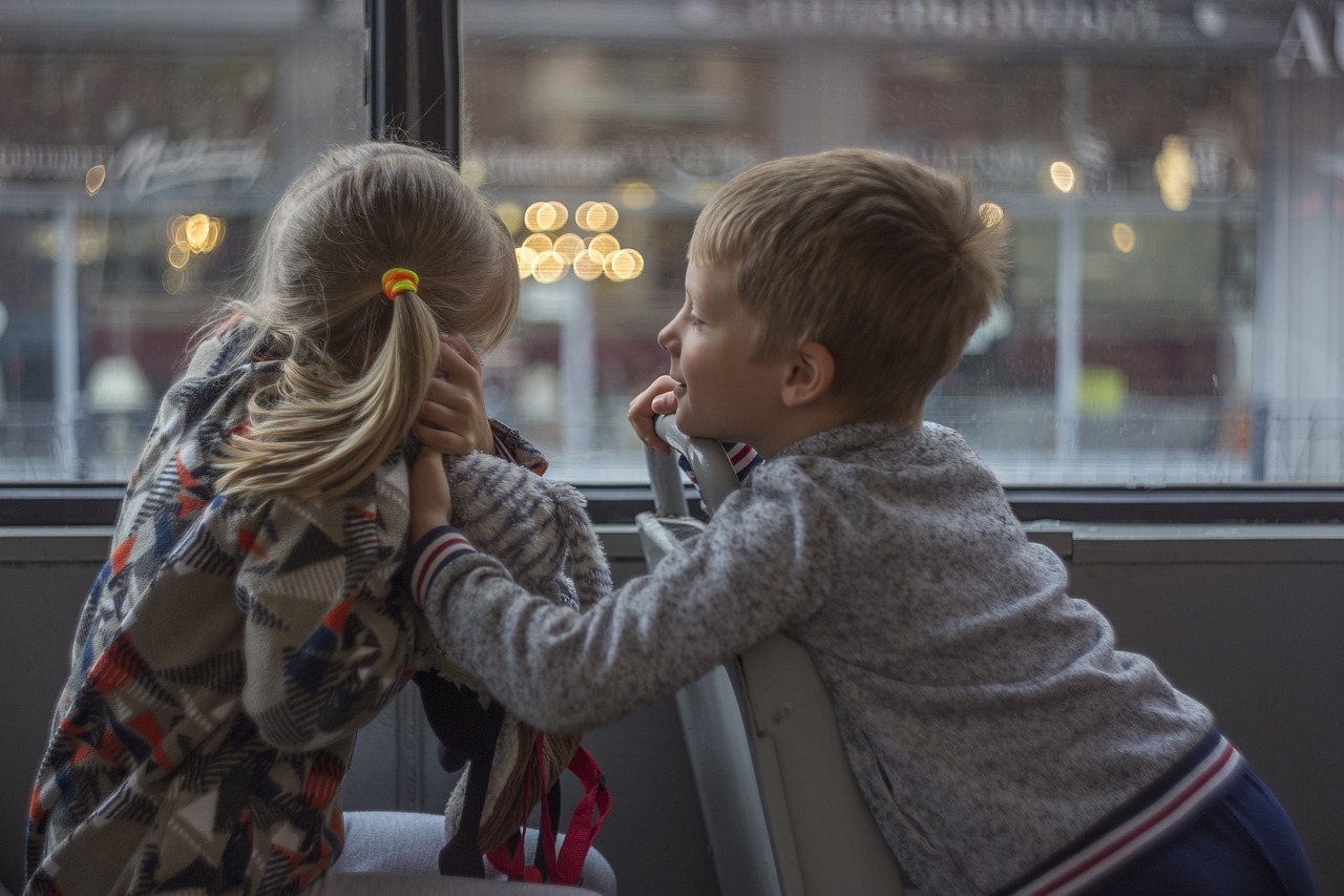 Die besten Tipps für das Fliegen mit Kindern