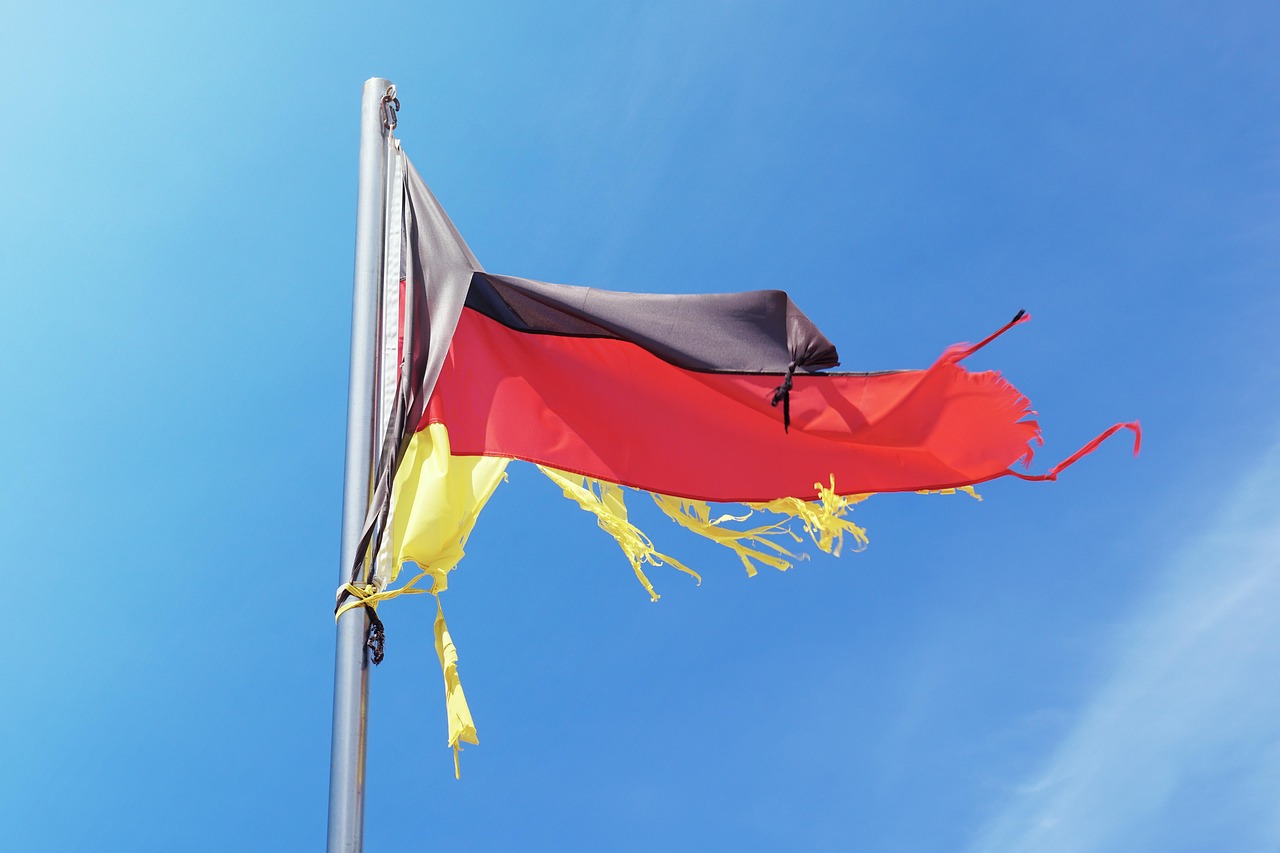 Bundespolitik im Live-Ticker: Chrupalla prognostiziert, dass die AfD bis spätestens 2029 die Bundesregierung übernehmen wird