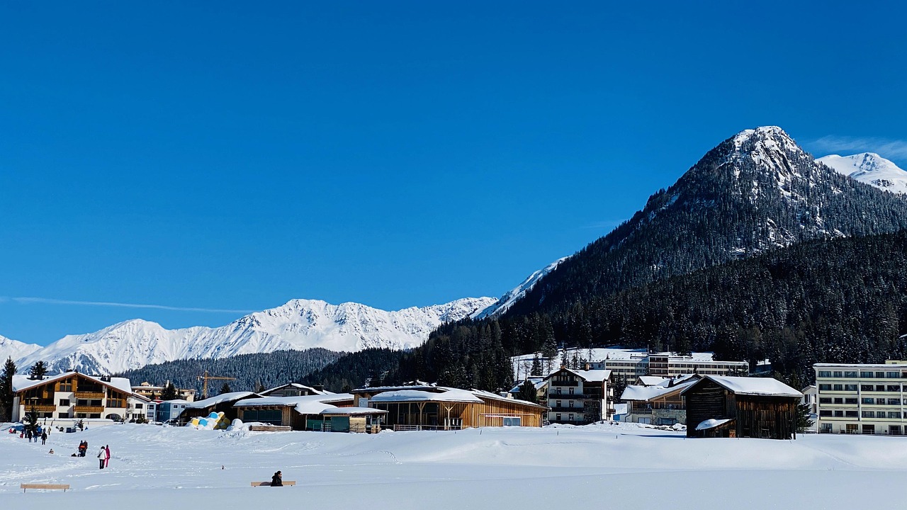 WEF in Davos: Sánchez sagt seine Teilnahme nach schwerem Zugunglück ab