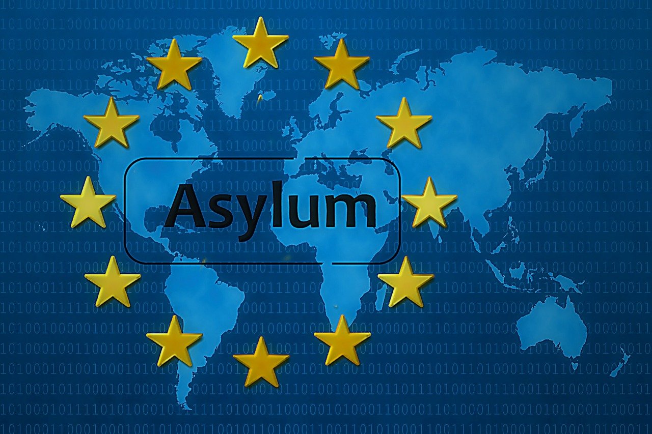 Aktuelles aus der Bundespolitik: Studie zeigt, Zugewanderte erfreuen sich ähnlicher Zufriedenheit wie die einheimische Bevölkerung