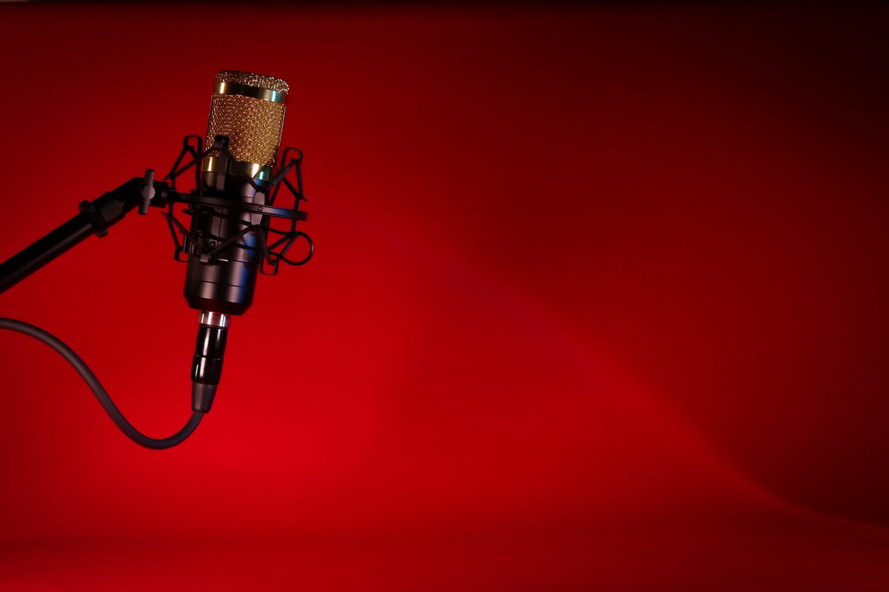 „Anders betrachtet: Ein Dialog zwischen zwei Welten“ – der neue Podcast der Dominikanerinnen