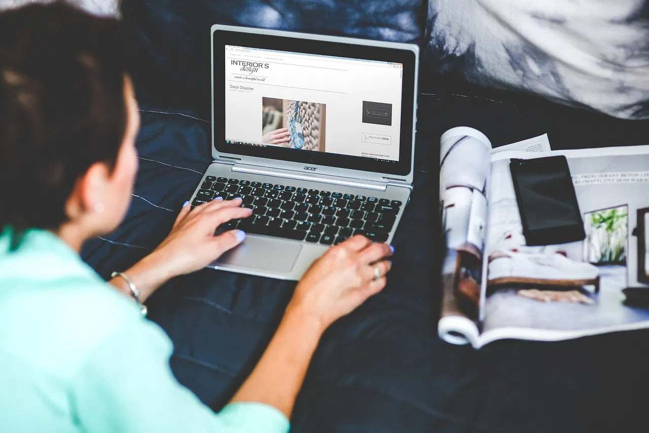 Welche Tools und Plugins unterstützen mich beim Bloggen?
