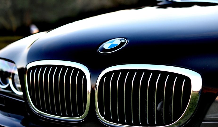 entdecken sie die exklusiven bmw lifestyle kollektionen, die stilvolles design und hochwertige materialien vereinen. perfekt für alle, die leidenschaft für bmw und ein anspruchsvolles lebensgefühl schätzen.