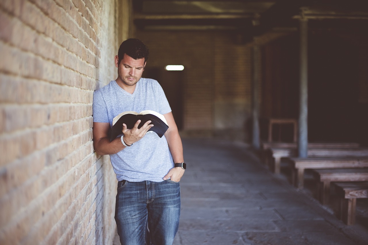 entdecken sie die besten lesegewohnheiten, die ihre lesefähigkeiten verbessern und ihre leidenschaft für bücher steigern können. von tipps zur auswahl der richtigen bücher bis hin zu effektiven lesezeiten – optimieren sie ihr leseerlebnis!