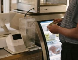 entdecken sie die besten shopping-tipps, um geld zu sparen und die besten angebote zu finden. von rabattaktionen bis hin zu cleveren einkaufstrategien – machen sie das beste aus ihrem einkaufserlebnis!