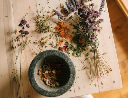 entdecken sie effektive hausmittel für verschiedene beschwerden. erfahren sie, wie natürliche zutaten ihre gesundheit unterstützen können.