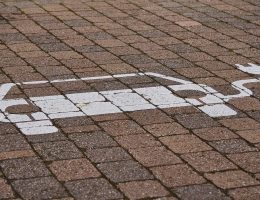 entdecken sie die neuesten trends und entwicklungen im verkauf von elektroautos. erfahren sie alles über die steigende nachfrage, innovative modelle und umweltfreundliche technologien, die die zukunft der mobilität prägen.