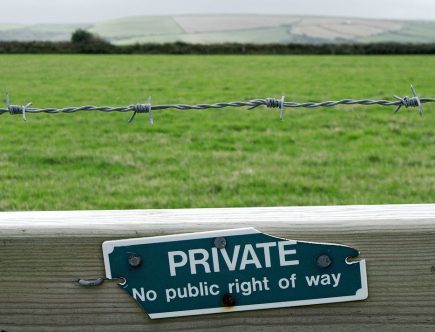 entdecken sie die aktuellen reisebeschränkungen und -richtlinien, die weltweit gelten. informieren sie sich über wichtige informationen, um ihre reisen sicher und reibungslos zu planen.