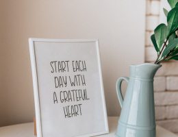 entdecken sie, wie eine positive einstellung ihr leben verändern kann. erfahren sie tipps und strategien, um optimismus und resilienz zu fördern und ihr wohlbefinden zu steigern.