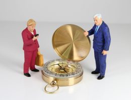 entdecken sie alles über koalitionen: definition, bedeutung in politik und wirtschaft, beispiele und aktuelle entwicklungen. erfahren sie, wie koalitionen funktionieren und warum sie entscheidend sind.