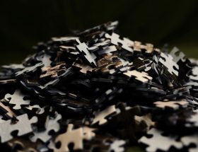 entdecken sie spannende escape game abenteuer! lösen sie knifflige rätsel, arbeiten sie im team und entkommen sie gemeinsam aus herausfordernden escape rooms. perfekt für freunde, familie und teambuilding.