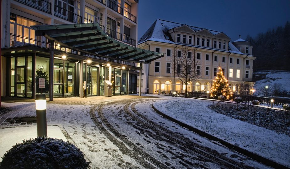 entdecken sie unser hotel – ihr komfortabler rückzugsort mit erstklassigem service, modernen zimmern und zentraler lage. ideal für geschäftsreisen und erholung.