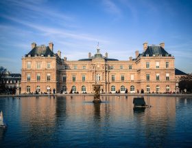 entdecken sie luxemburg – ein faszinierendes kleines land im herzen europas, das mit malerischen altstädten, beeindruckenden festungen, kultureller vielfalt und modernen attraktionen begeistert. perfekt für städtereisen und naturerlebnisse!