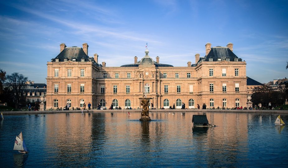 entdecken sie luxemburg – ein faszinierendes kleines land im herzen europas, das mit malerischen altstädten, beeindruckenden festungen, kultureller vielfalt und modernen attraktionen begeistert. perfekt für städtereisen und naturerlebnisse!