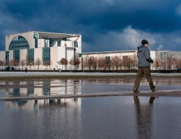 entdecken sie aktuelle nachrichten, analysen und hintergrundberichte aus der welt der politik. bleiben sie informiert über politische entwicklungen, debatten und entscheidungen in deutschland und international.