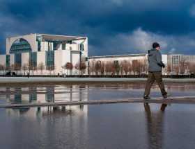 entdecken sie aktuelle nachrichten, analysen und hintergrundberichte aus der welt der politik. bleiben sie informiert über politische entwicklungen, debatten und entscheidungen in deutschland und international.