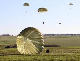 erfahren sie alles über die bundeswehr: geschichte, aufgaben, ausbildung und aktuelle einsätze der deutschen streitkräfte. informative einblicke und aktuelle nachrichten rund um die bundeswehr.