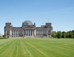 erfahren sie alles über die deutsche politik: aktuelle entwicklungen, wichtige parteien und bedeutende politische ereignisse in deutschland.