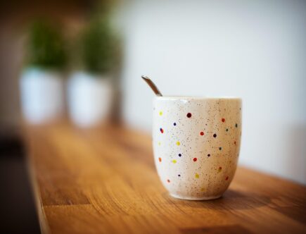 entdecken sie die vorz&uuml;ge von kaffee und tee &ndash; zwei beliebte getr&auml;nke, die energie und entspannung bieten. erfahren sie mehr &uuml;ber ihre herkunft, zubereitung und gesundheitlichen vorteile.