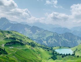 entdecken sie die besten möglichkeiten für reiseinvestitionen in deutschland und wie sie von diesem dynamischen markt profitieren können.