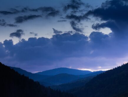 erfahren sie aktuelle nachrichten, hintergr&uuml;nde und analysen zur ukraine. informieren sie sich &uuml;ber politische entwicklungen, kultur und geschichte dieses vielf&auml;ltigen landes.