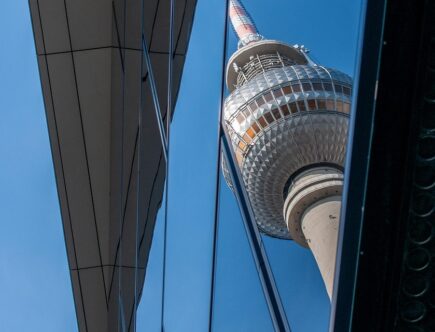 entdecken sie spannende escape rooms in berlin &ndash; l&ouml;sen sie r&auml;tsel, entkommen sie in der vorgegebenen zeit und erleben sie abenteuer mit freunden und familie.