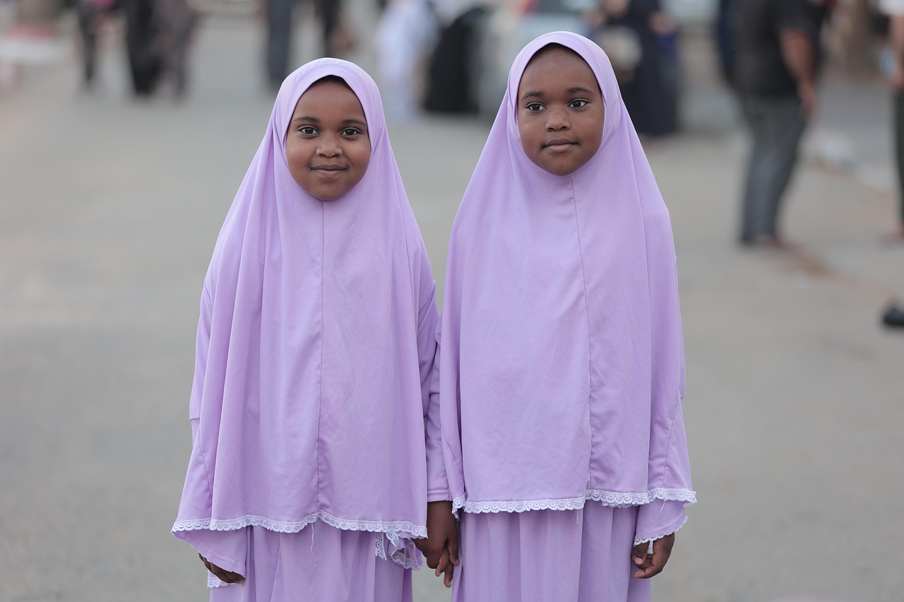 erfahren sie mehr &uuml;ber das leben und die herausforderungen der kinder im gazastreifen, ihre hoffnungen und die humanit&auml;re lage vor ort.